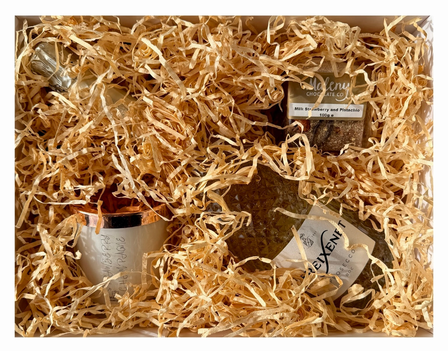 Lady's Valentine's Hamper. Classy, Delicious and Delivered!